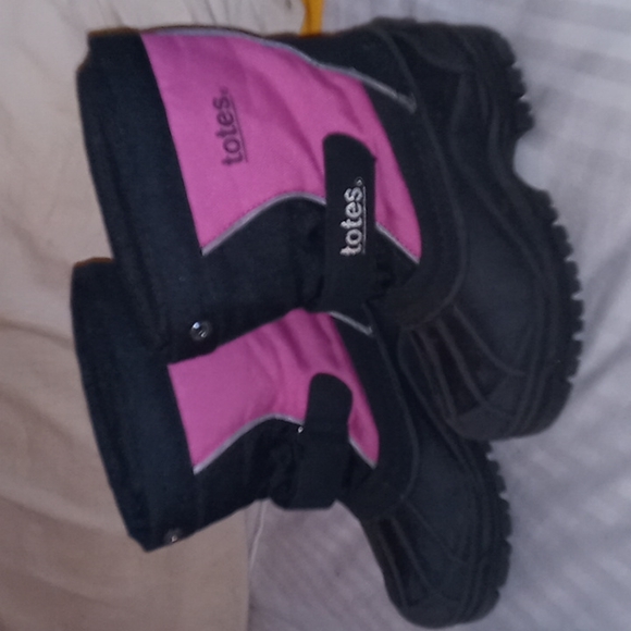 Kids Totes boots Size 12 - Picture 2 of 3